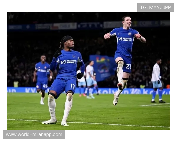 切尔西反击线路十分明确,恩昆库带球长驱直入形成威胁 切尔西反击线路十分明确,恩昆库带球长驱直入形成威胁